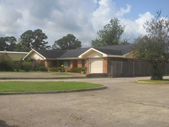 1st image of 1110 Canal Blvd