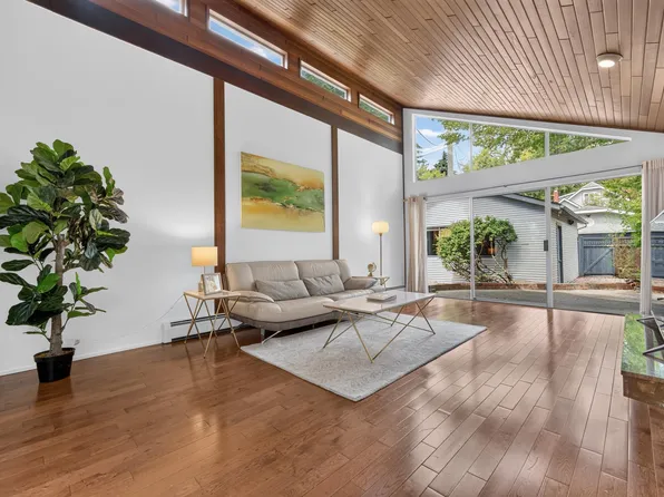 3771 W 30th Ave, Vancouver, BC V6S 1W7