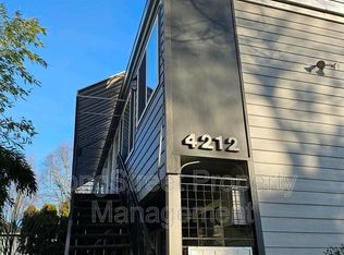 4212 SE 15th Ave APT 1, Portland, OR 97202