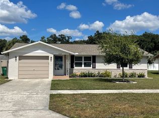 39307 8th Ave, Zephyrhills, FL 33542