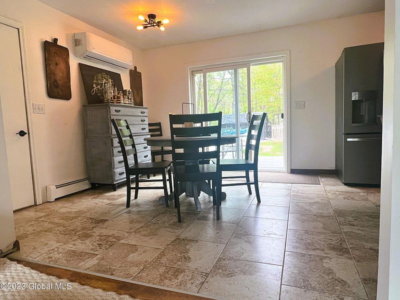 5th image of 49 Hilton Drive