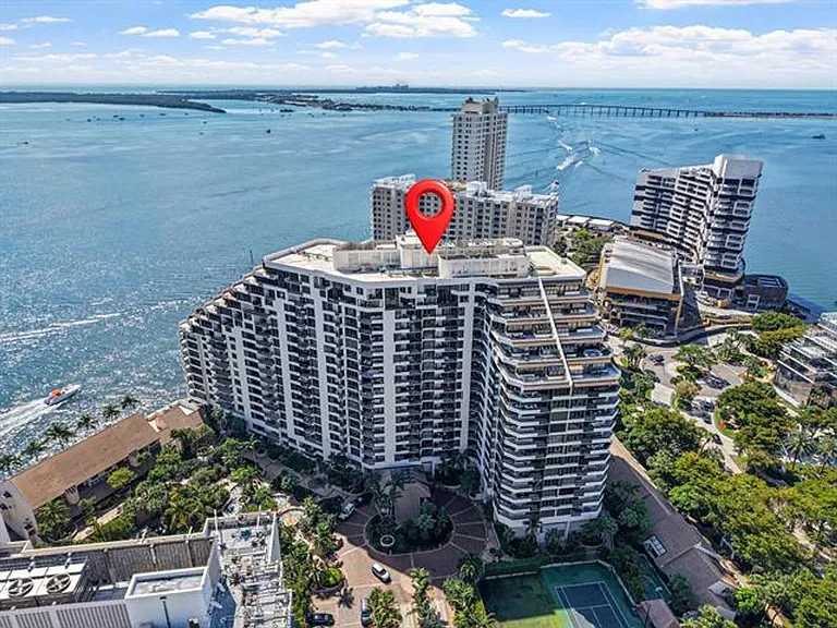 520 Brickell Key Dr #A200 — Photo 35