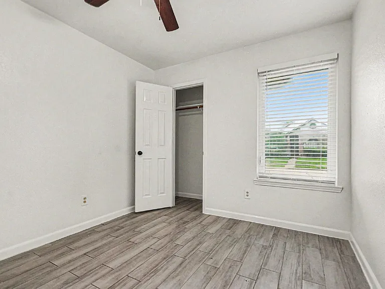 1417 Stillmeadow Dr — Photo 14