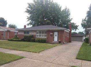 11510 Gerald Dr, Warren, MI 48093