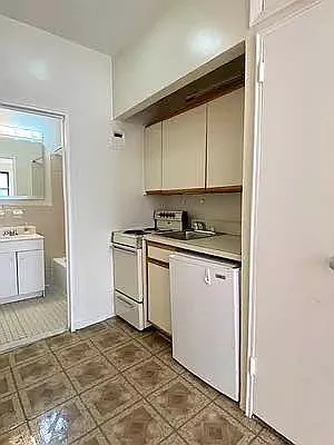 Rented by Compass | media 12