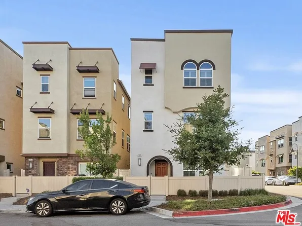 749 Daniel Freeman Cir, Inglewood, CA 90301