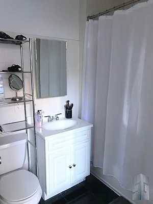 Rented by Skyline Group Real Estate | media 15