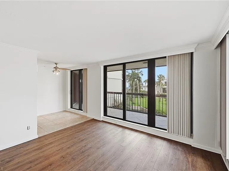 4551 Gulf Shore Blvd N #200 — Photo 22
