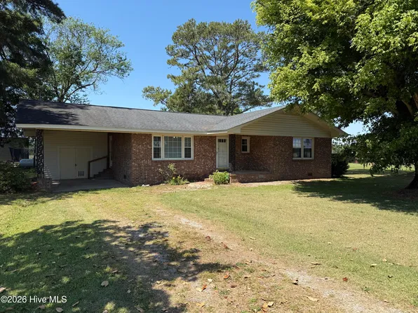 2042 Pinetops-Crisp Road, Pinetops, NC 27864