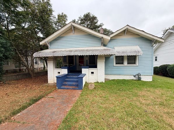 1349 Hillyer Ave