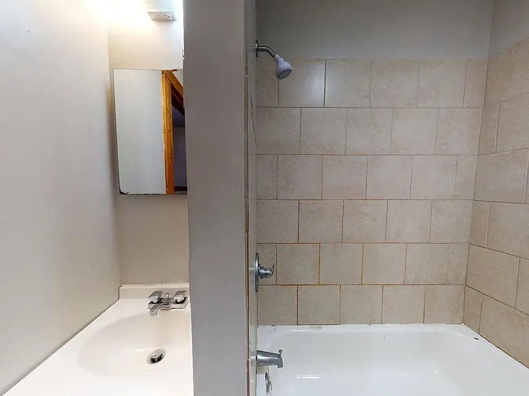 2319 Sauer Ave — Photo 8