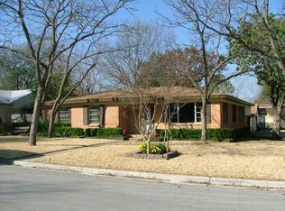 928 Gaye Ln, Arlington, TX 76012