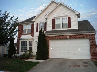 8131 Apple Blossom Dr, Philadelphia, PA 19111