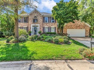 1822 Sparks Ct, Ballwin, MO 63011