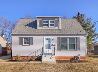 32117 Pendley Rd, Eastlake, OH 44095