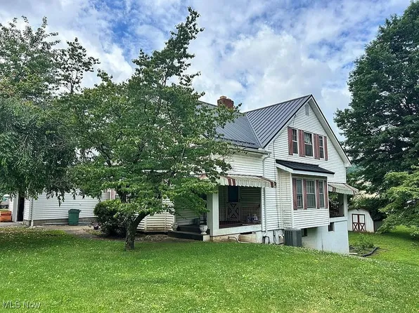110 N Bridge St, New Martinsville, WV 26155