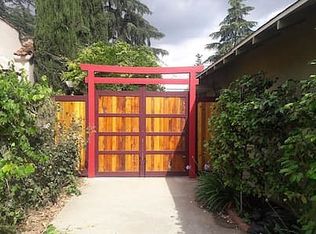 2073 Santa Rosa Ave, Altadena, CA 91001