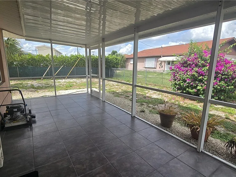 18079 Constitution Cir — Photo 20