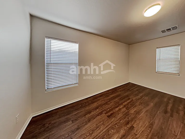 6335 W Branham Ln — Photo 17