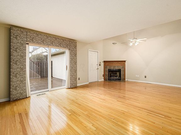 2nd image of 617 Olentangy Woods Dr