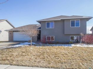 6900 S Hughes Ave, Sioux Falls, SD 57108