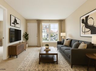 1295 Hibiscus Ct, Mahwah, NJ 07430