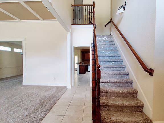 3rd image of 2917 Cascade Dr