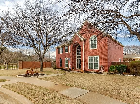 2nd image of 3720 Havenlake Dr