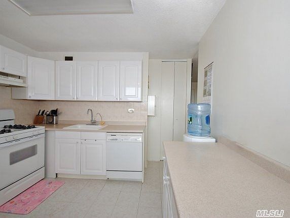 3rd image of 2 Bay Club Dr APT 5J