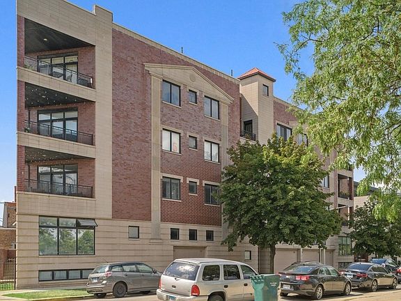 2nd image of 622 N Rockwell St APT 204