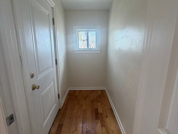 4th image of 9 Nottingham St #1