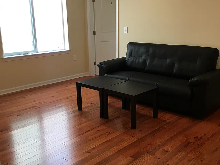 326 N 40th St #11 — Photo 10
