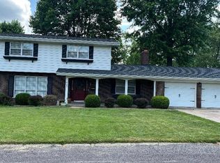 420 Rosewood Ct, Belleville, IL