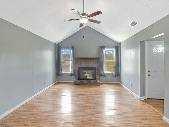 5th image of 7543 Chadwick Dr