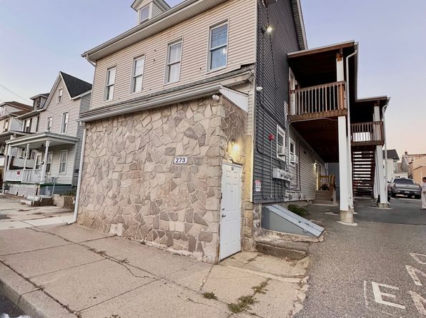 273 Chambers St APT 1B