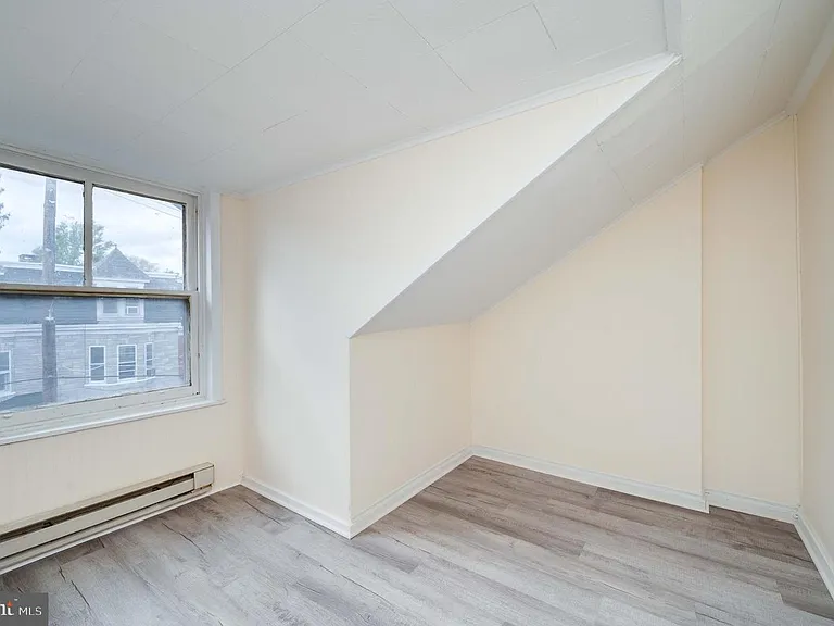 725 Madison Ave #2 — Photo 23