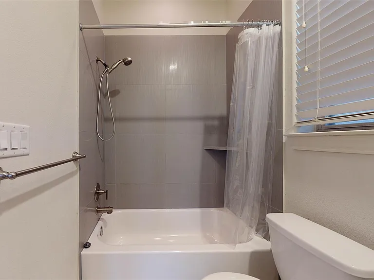 1708 Upland Lakes — Photo 29