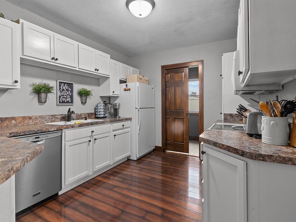 802 N Oakwood Rd, Oshkosh, WI 54904 MLS 50283895 Zillow