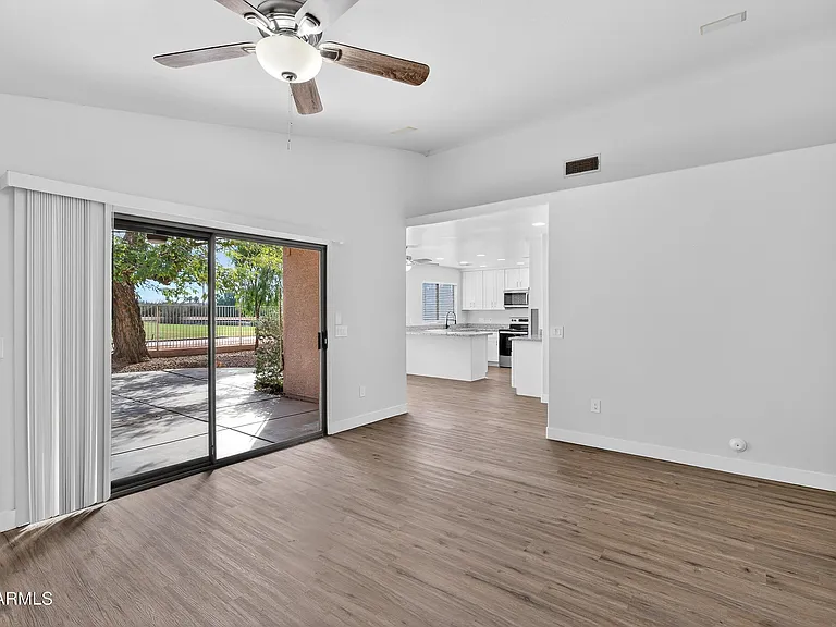 1365 E Betsy Ln — Photo 10