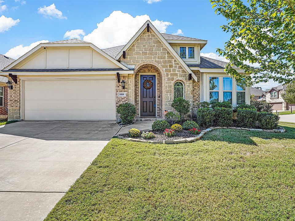 1st image of 1000 Tarragon Dr