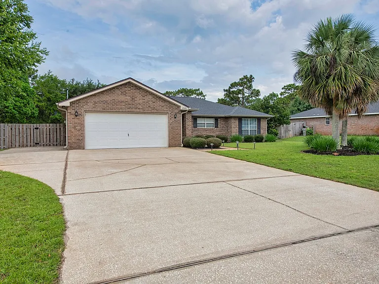 2081 Seagrape Dr — Photo 3