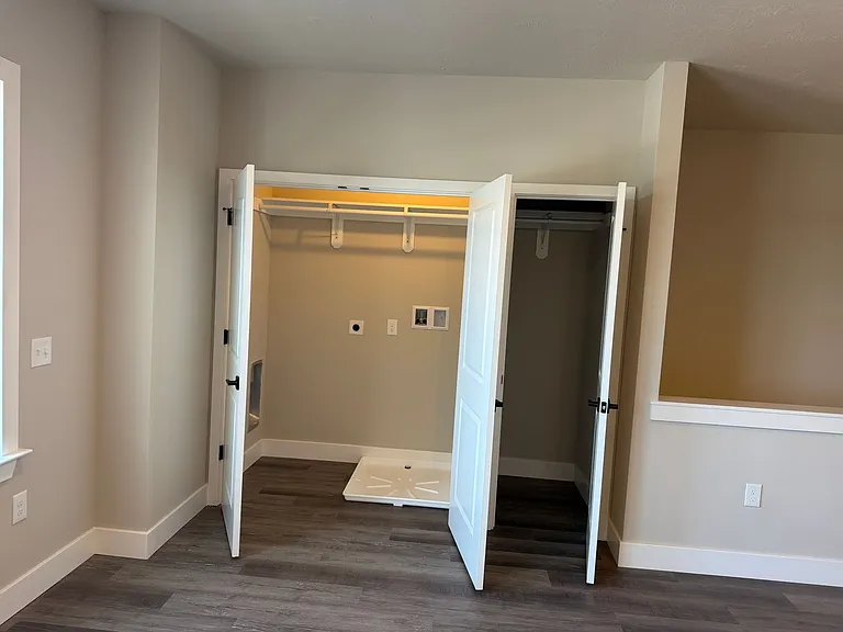 Salem Run Apartments Phase 2 — Photo 199