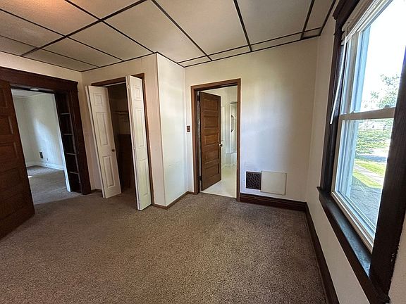 5th image of 513 N Center St #B