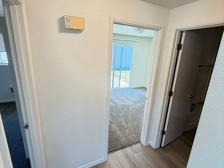 2202 Oak St SE — Photo 14