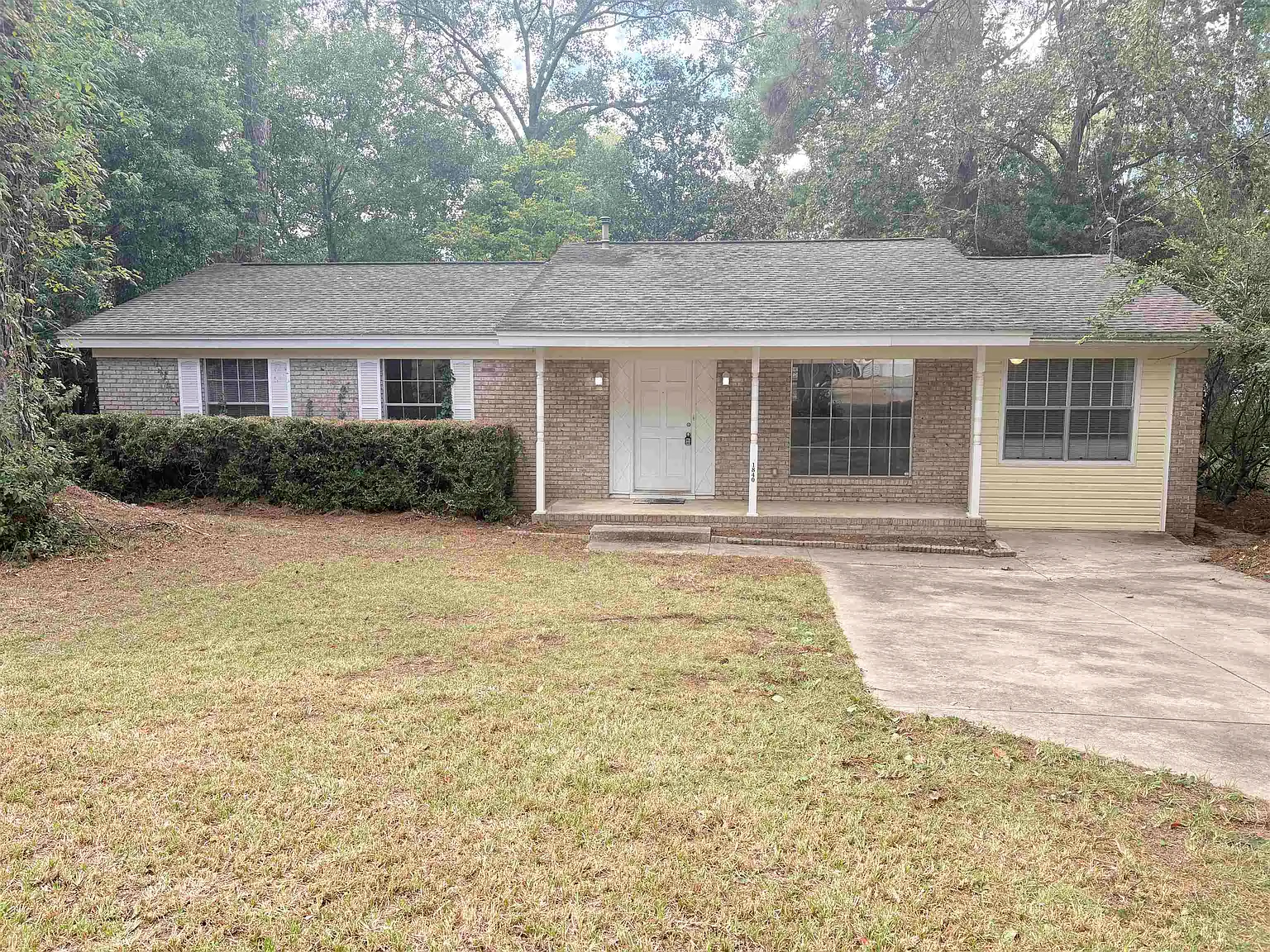 4 bed, 1595 sqft, $1,750 — Photo 2