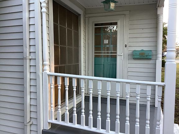 2nd image of 421 Waller Ave