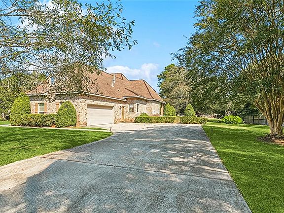 5th image of 505 Royal Palm Ct