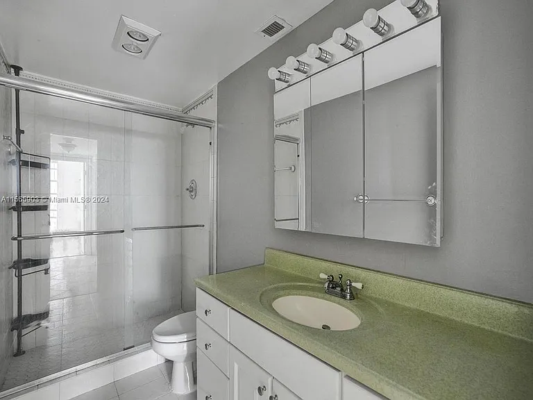 300 Bayview Dr #906 — Photo 36
