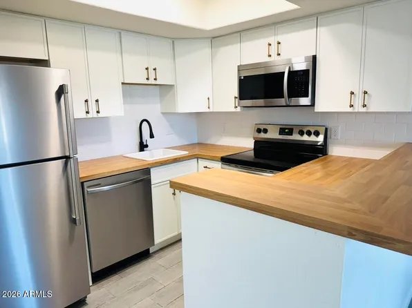 2040 S LONGMORE -- #9, Mesa, AZ 85202