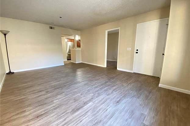 1st image of 300 E Chestnut Ave APT K
